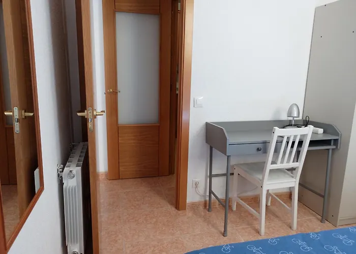 El Piso De 2 Dormitorios Con Aire Acondicionados, Tranquilo, Madrid Centro Gran Via - Plaza De Espana